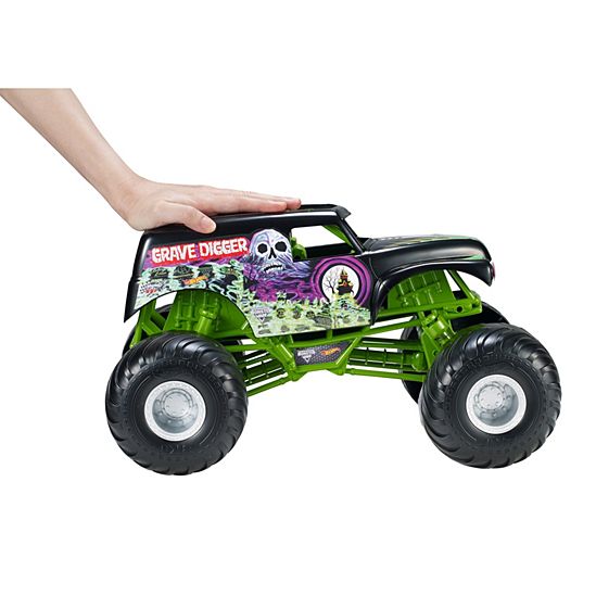 Hot Wheels Monster Jam Giant Grave Digger Truck V2.0